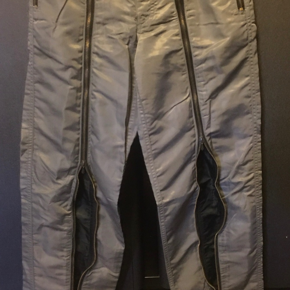 Vintage 80’s parachute pants w/expanding zipper, by Cotler. Gray. -Rare style